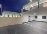 ExteriorParking